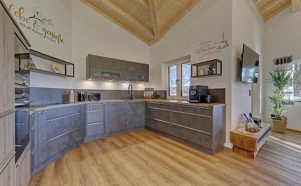 Voll ausgestattete Küche im Ferienhaus im Bayerischen Wald